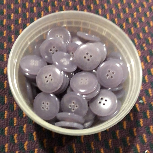 NWOT lot of grey 4 hole buttons for crafts or sewing - Picture 9 of 12
